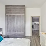 Minimalist Apartment On Wenceslas Square By Prague Days