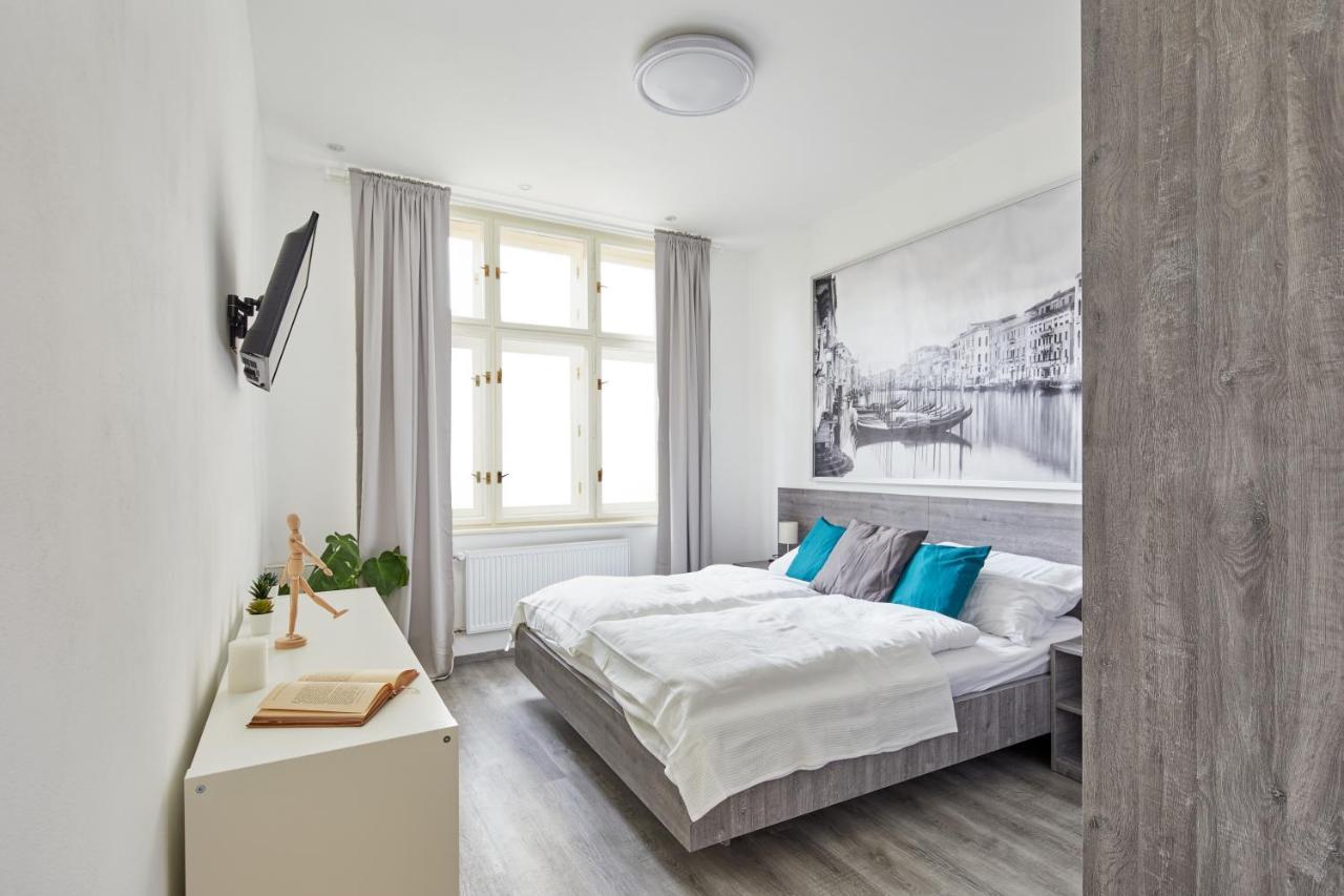 Apartament Minimalist On Wenceslas Square By Days Praga